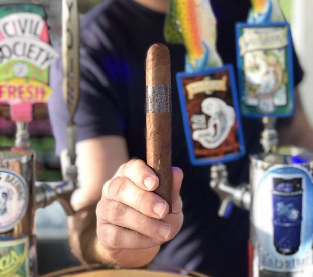 La Instructora Perfection Cigar